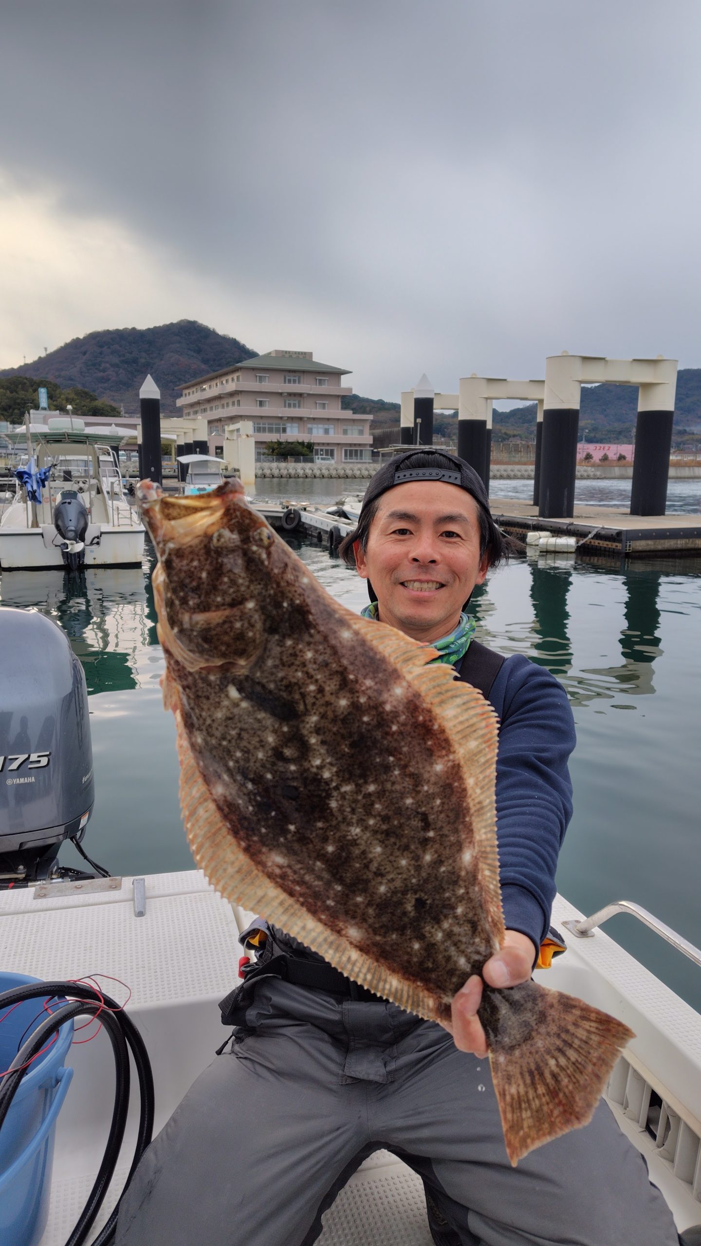 香川県釣船ヒラメ釣果