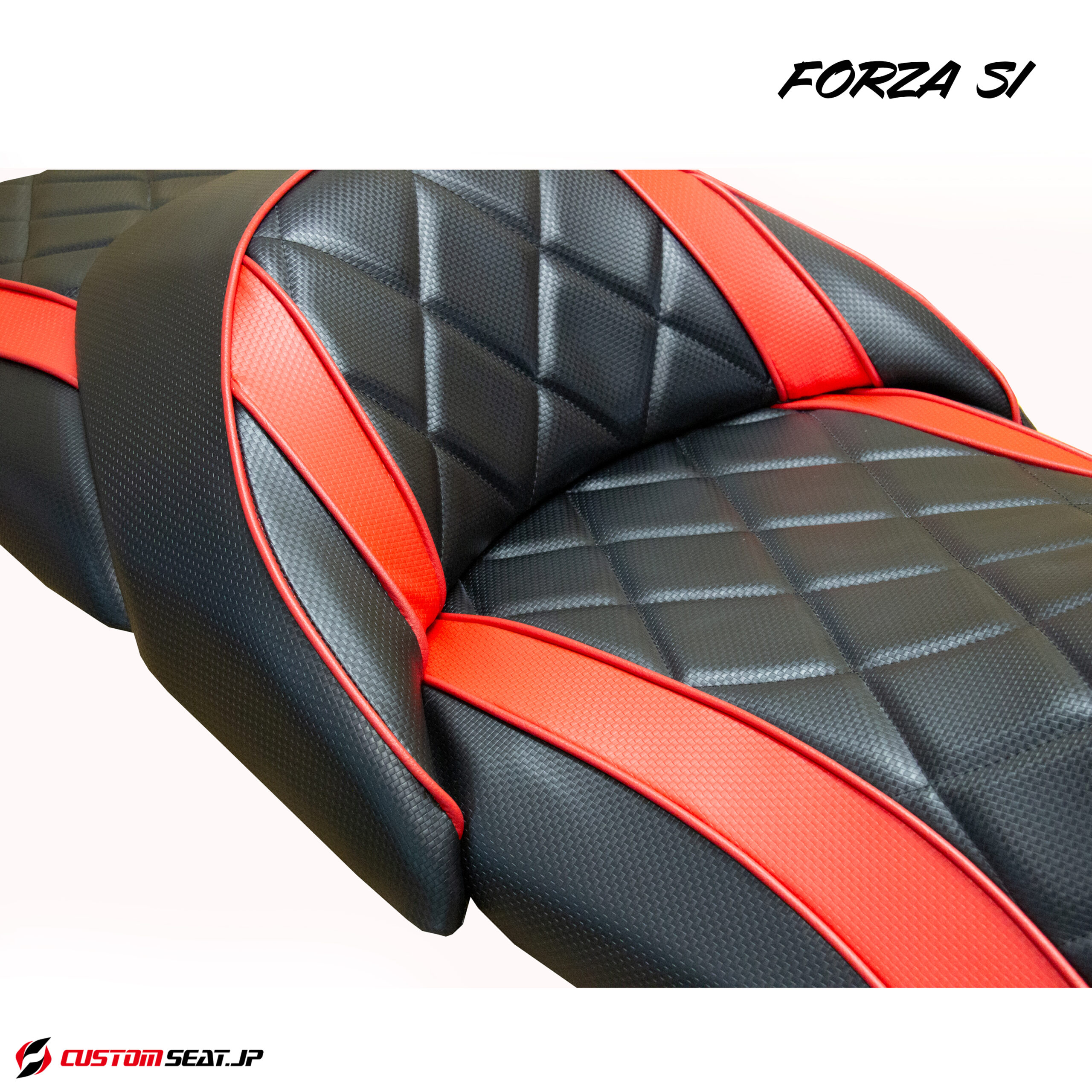 フォルツァSiのシート