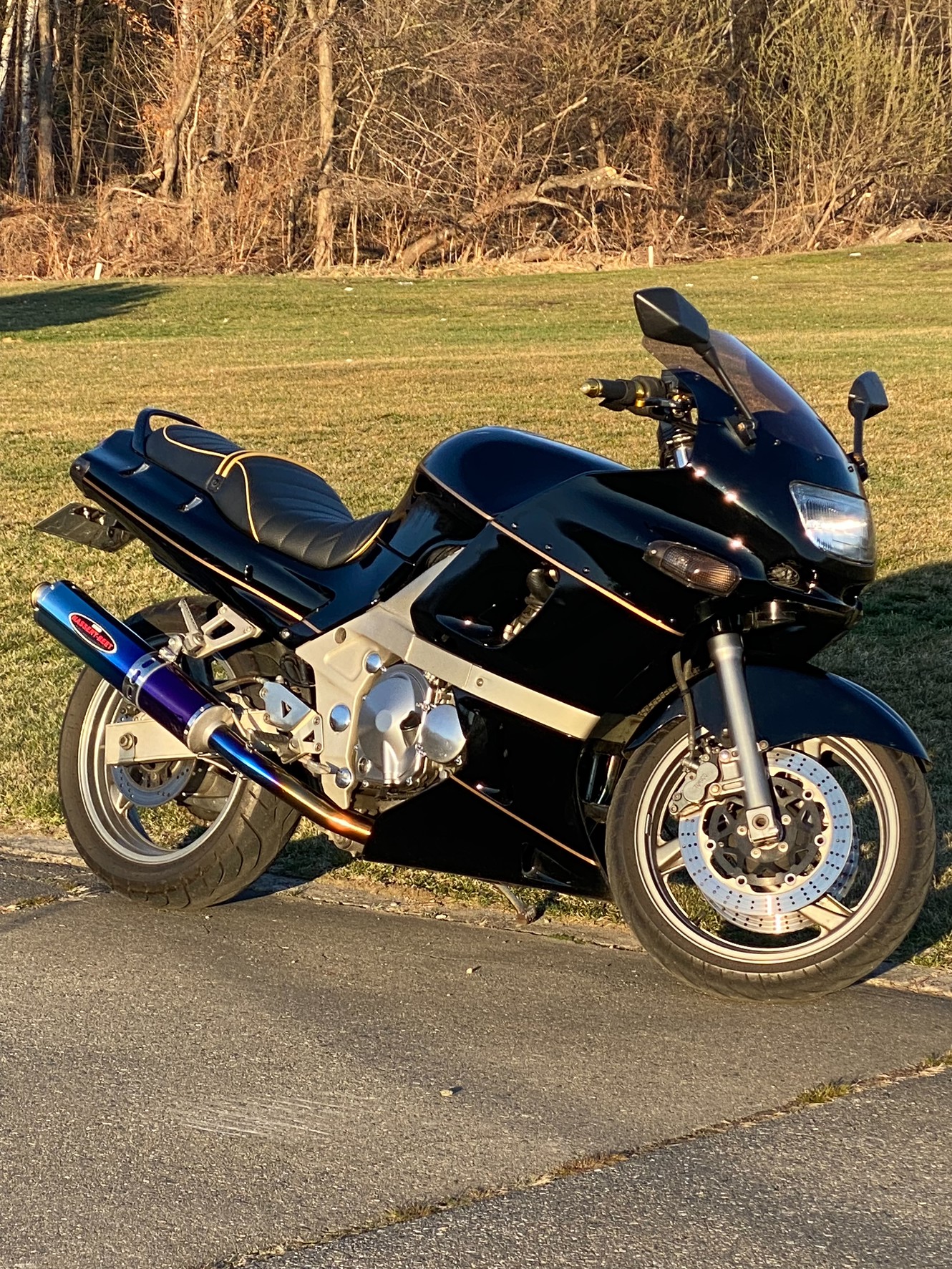 ZZR400シート張替えカスタム