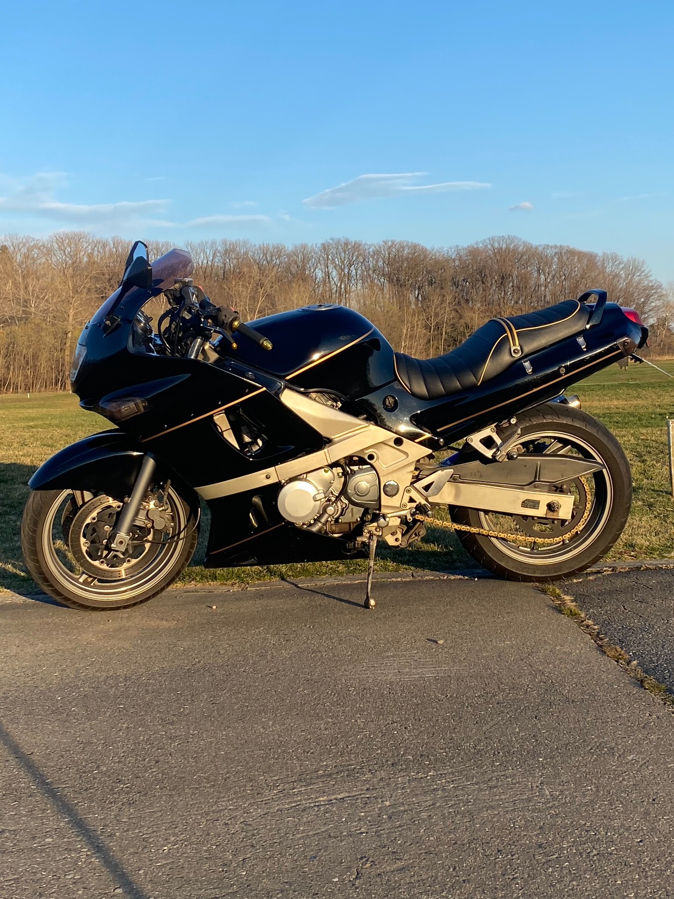 ZZR400シート張替えカスタム