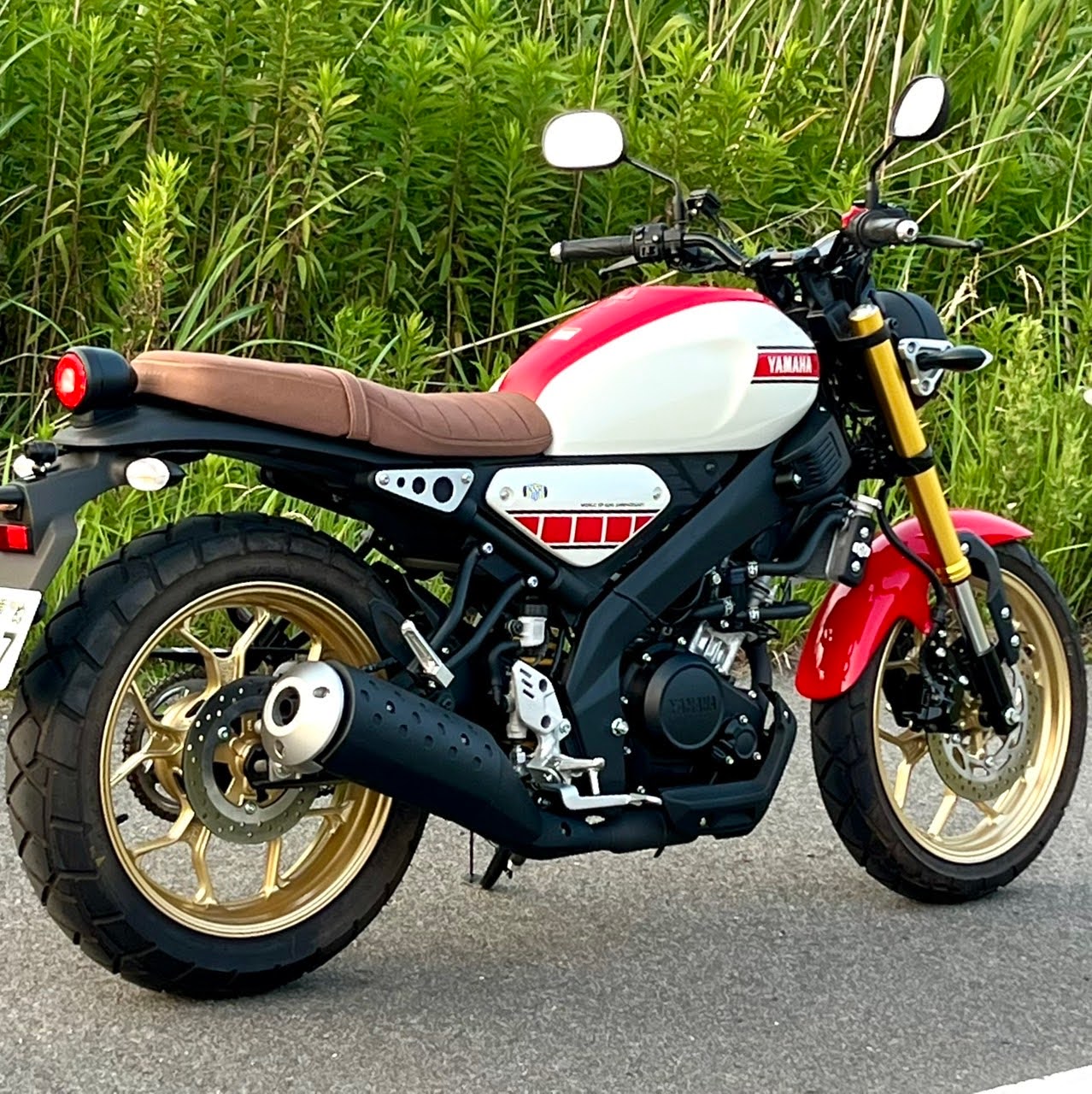 XSR155低反発スポンジ加工＆アンコ抜き