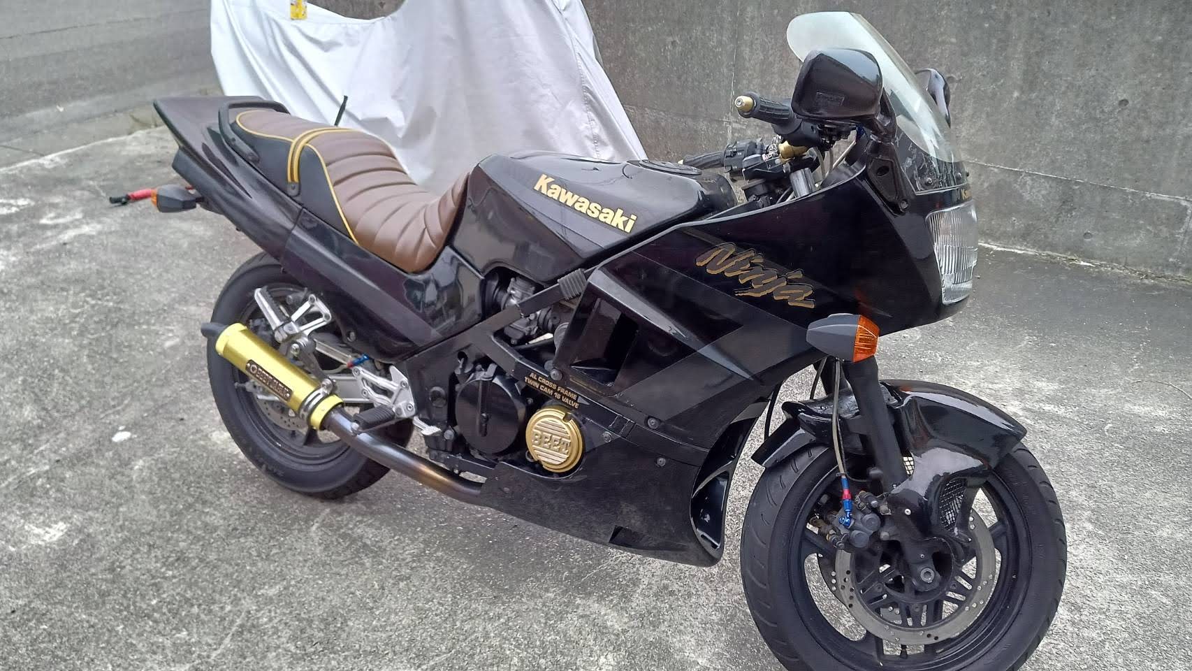 GPZ400Rシート張替えカスタム