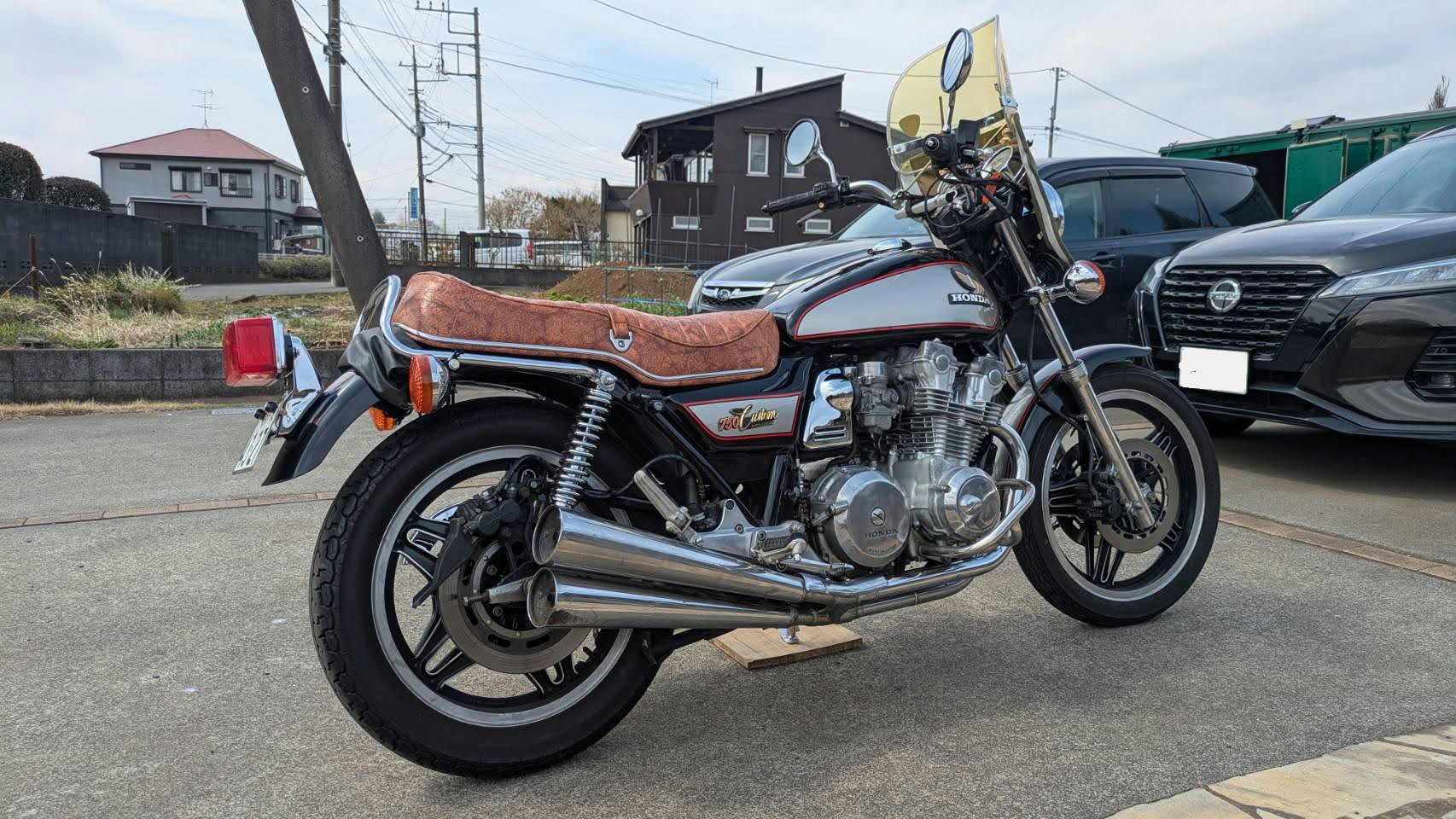 CB750カスタムエクスクルーシブシート張替えレストア