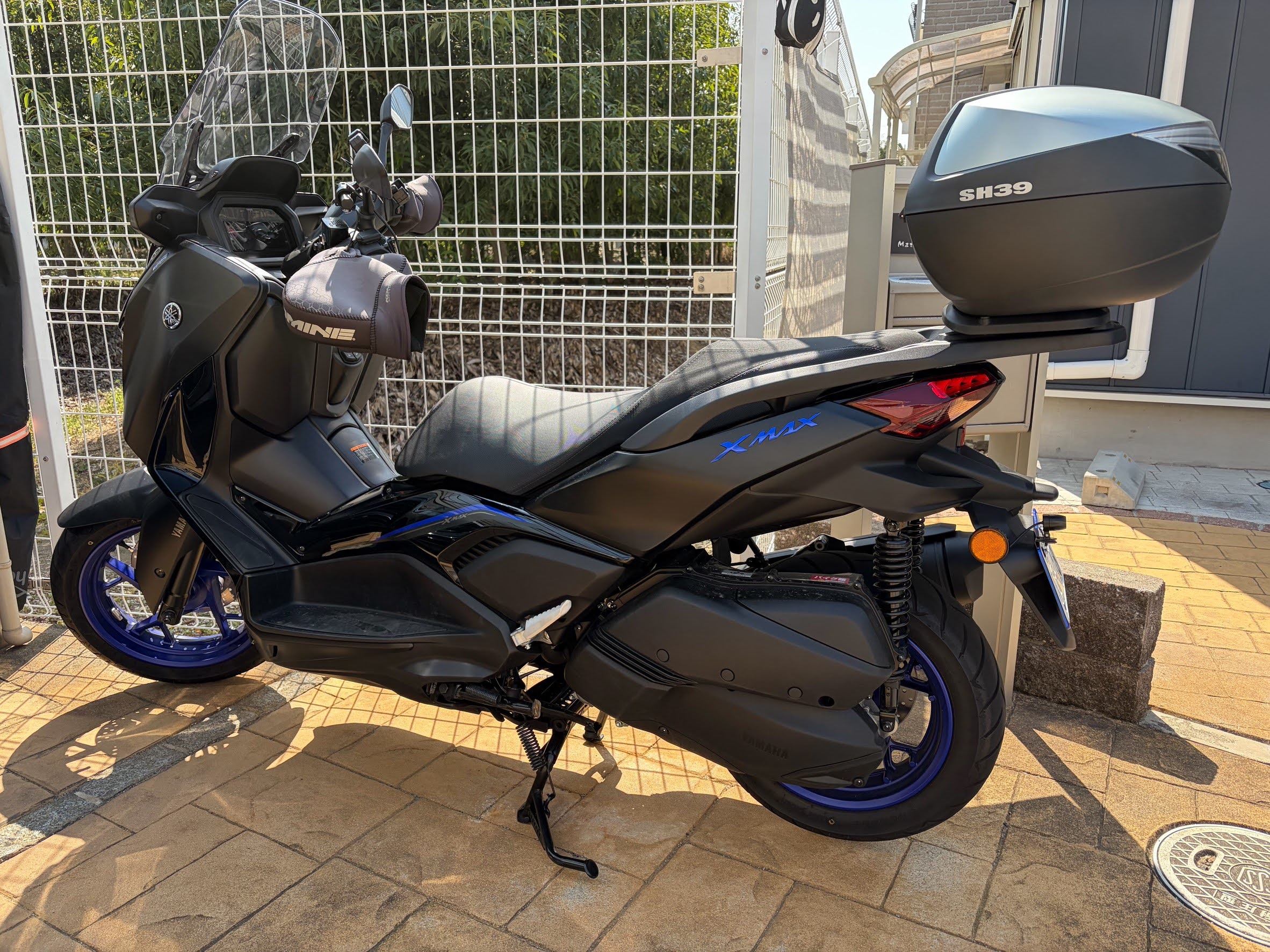 XMAX250シートアンコ抜きローダウン