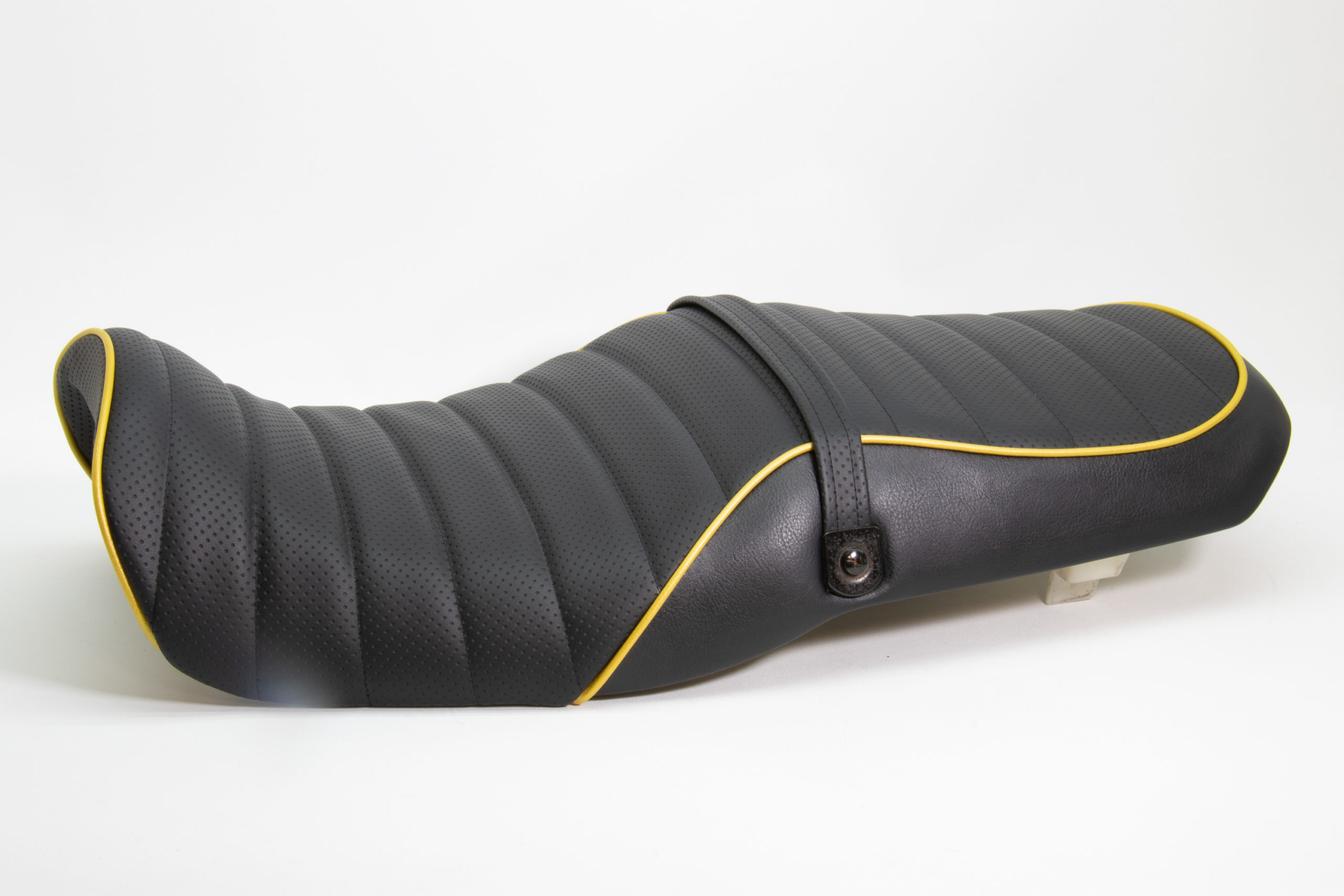 ZZR400シート張替え修理