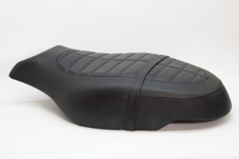 DUCATI GT1000　シート