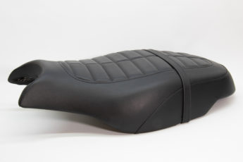 DUCATI GT1000　シート